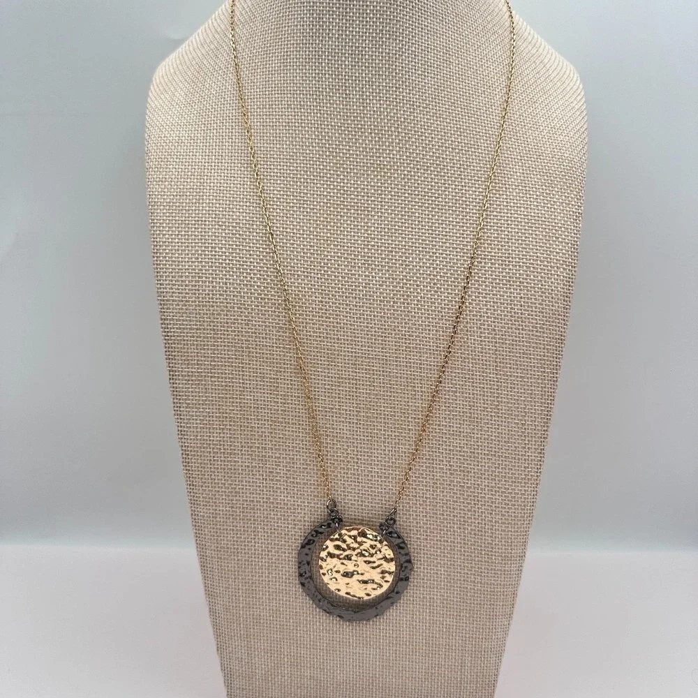 Vintage 90s Hammered Double Circle Pendant Necklace Women's Classic Jewelry